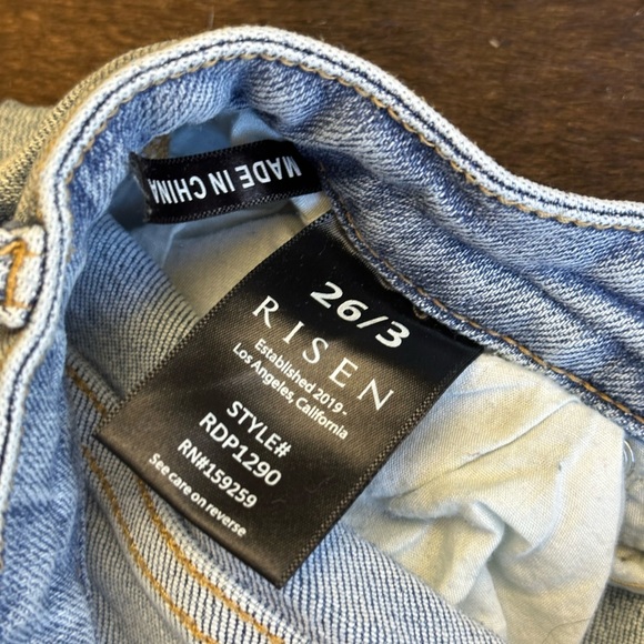 Risen Ripped Skinny Jeans - Picture 5 of 5